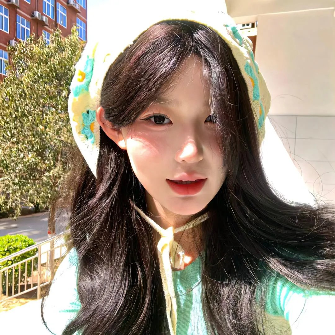 少女与季风海报